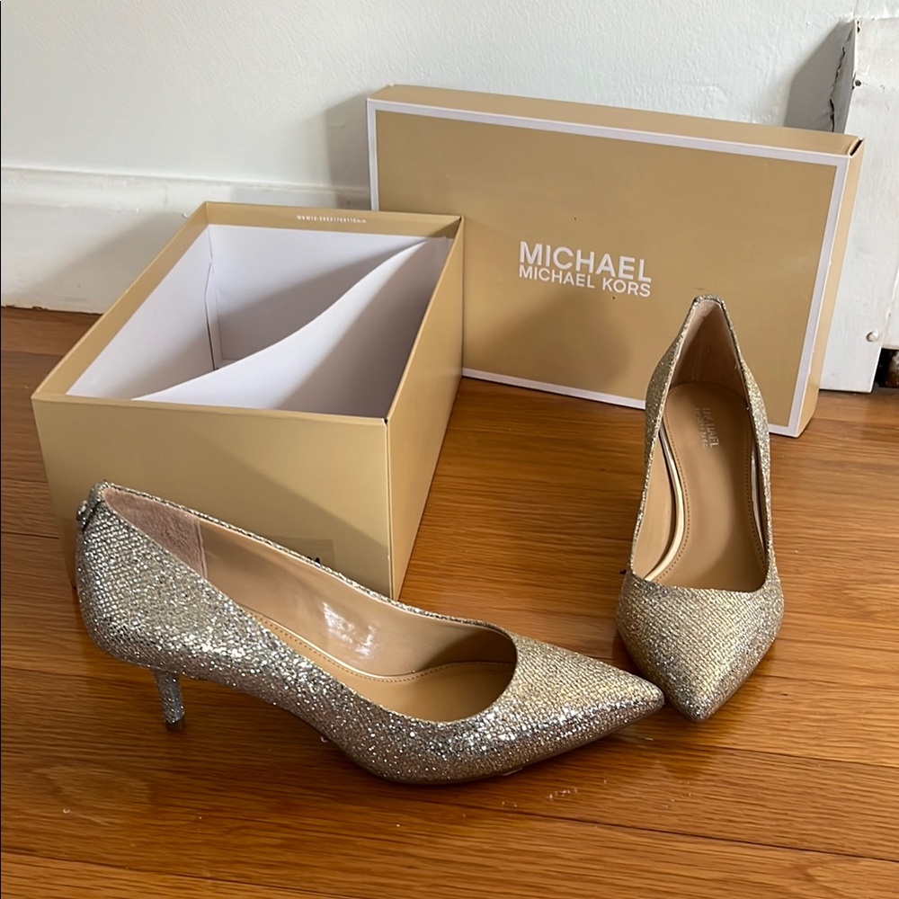 Michael Kors MK-FLEX kitten pump Gold Glitter Heels